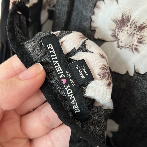 Brandy Melville swing dress - Picture 5 of 6